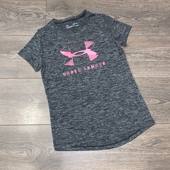 NWOT🌸 GIRLS UNDER ARMOUR T-SHIRT - Picture 1 of 3